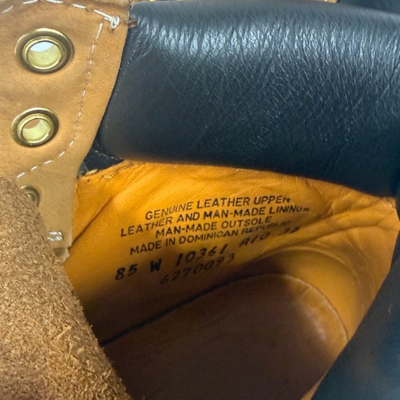 Timberland 6 Inch Premium Waterproof Boots in the classic wheat nubuck color 8.5 - Picture 3 of 6